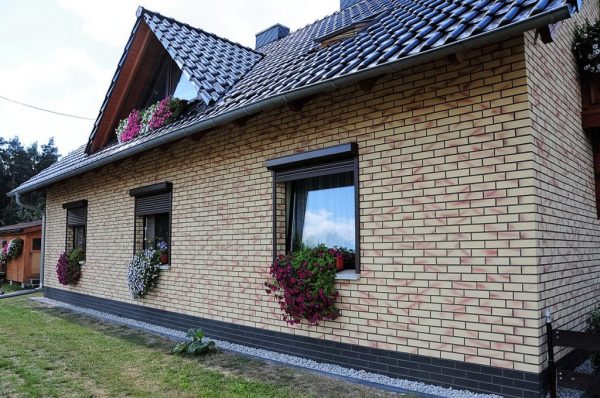 izoflex plytelės spalva 103 1 geltonas klinkerio fasadas