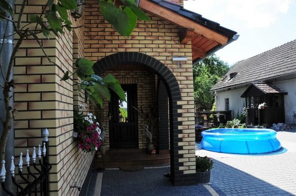 izoflex plytelės spalva 103 9 geltonas klinkeris fasadas