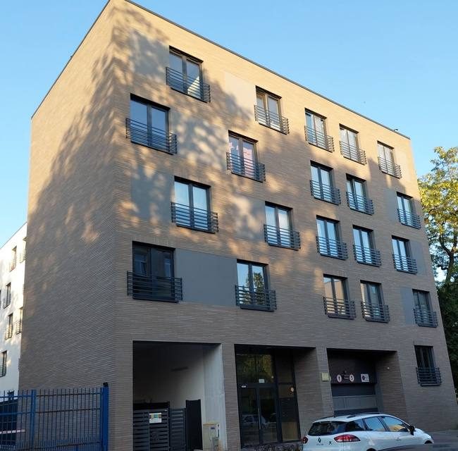 Lankscios fasado plyteles Dijon